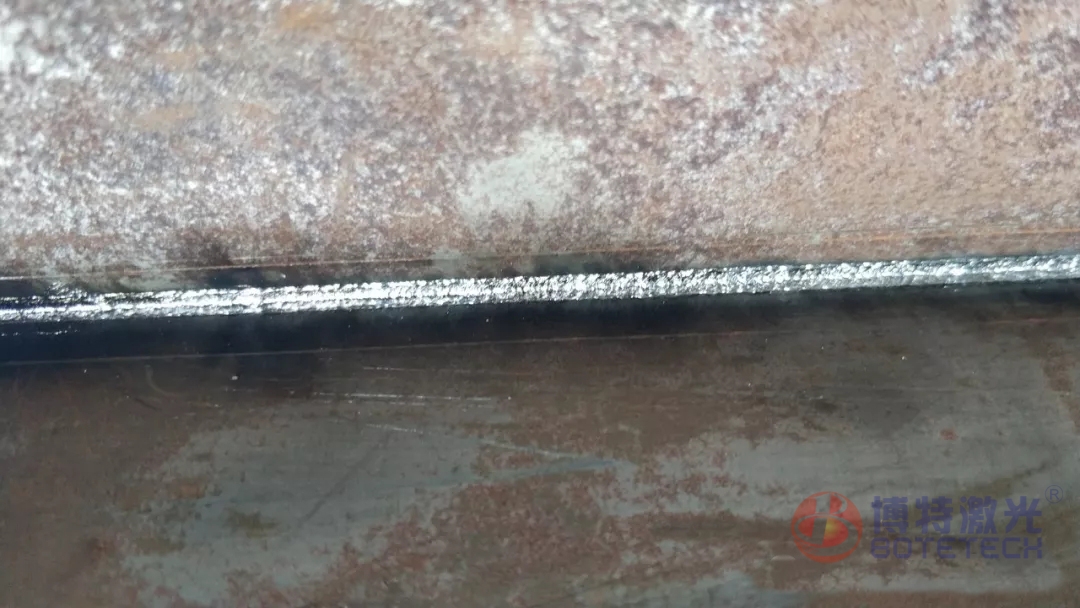 手持式激光焊接機(jī)樣品 手持式激光焊接機(jī)樣品